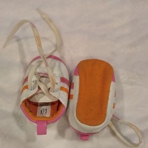 Baby girl gap shoes